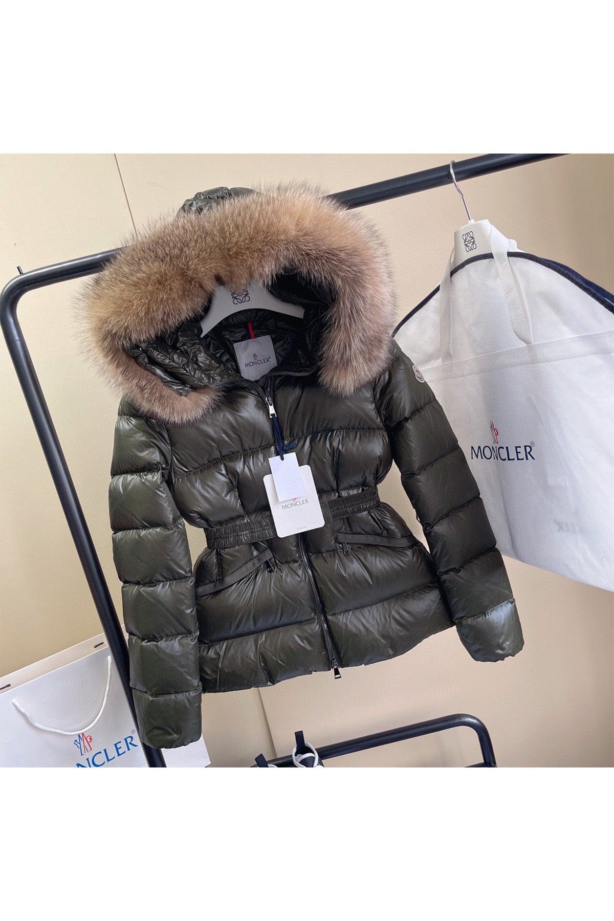 102104 Women Jackets - 24HEARTZ