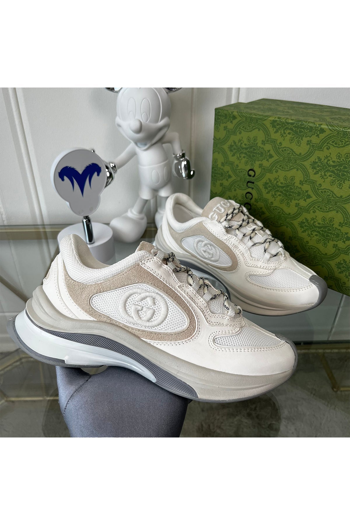 107182 Women Shoes - 24HEARTZ