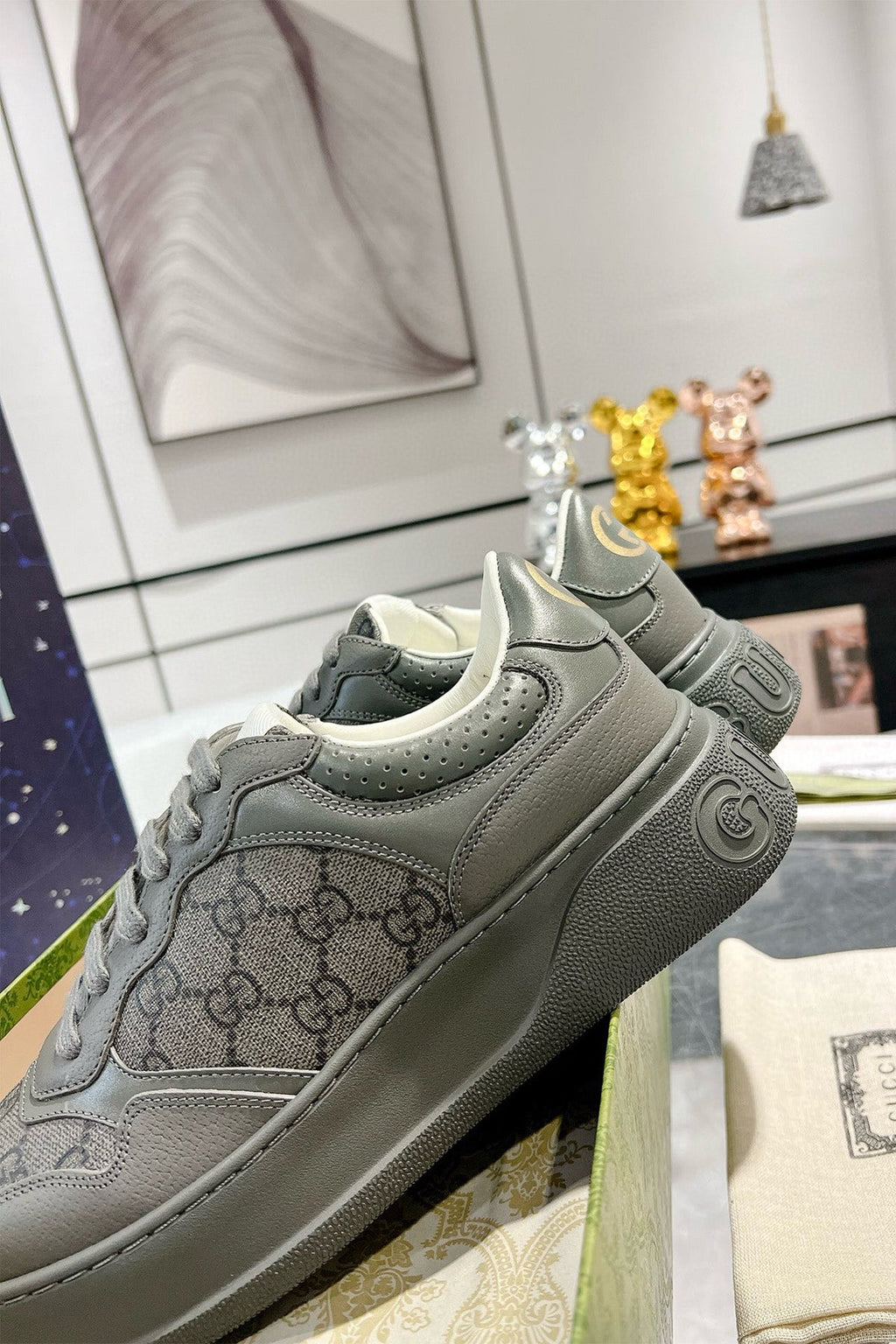 109479 Women Shoes - 24HEARTZ