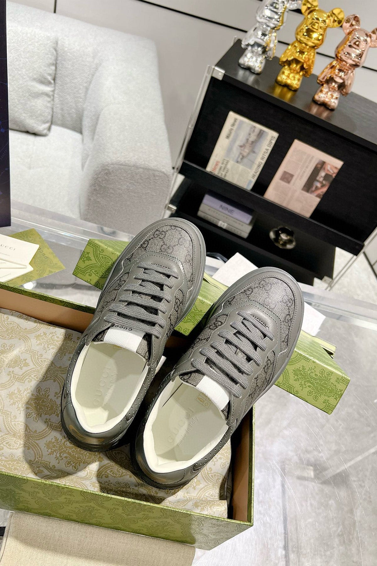 109479 Women Shoes - 24HEARTZ