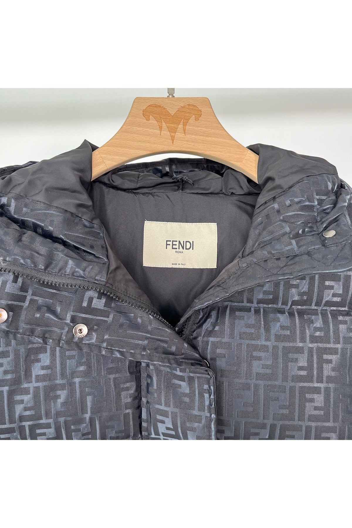 115169 Women Jackets - 24HEARTZ