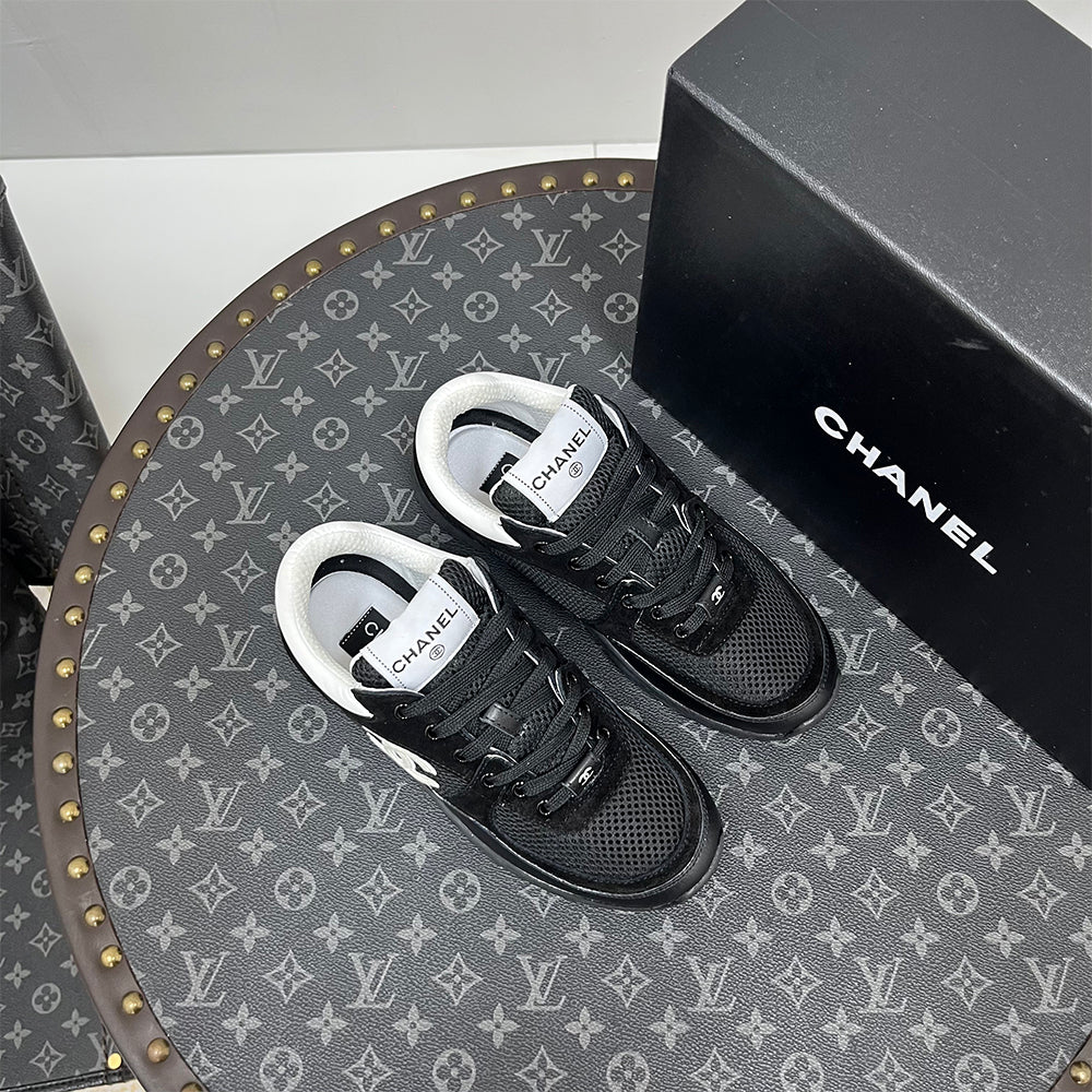 117027 Women Shoes - 24HEARTZ