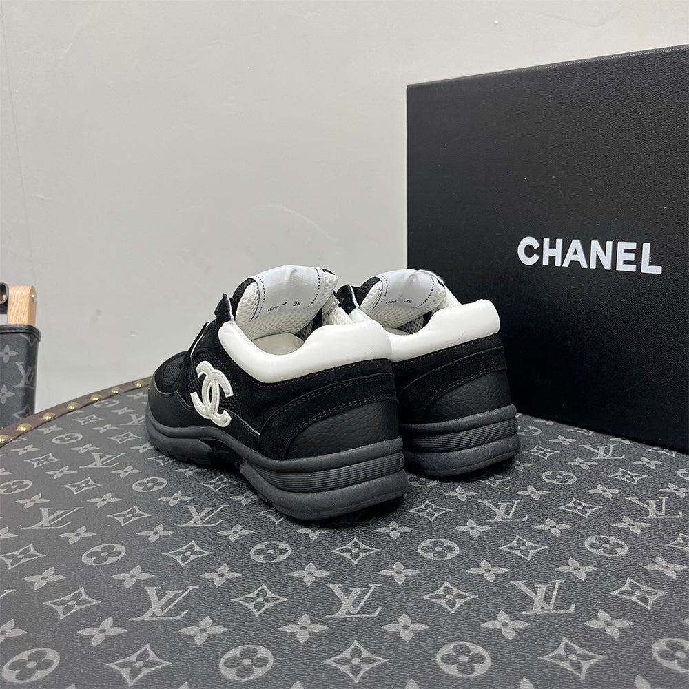 117027 Women Shoes - 24HEARTZ