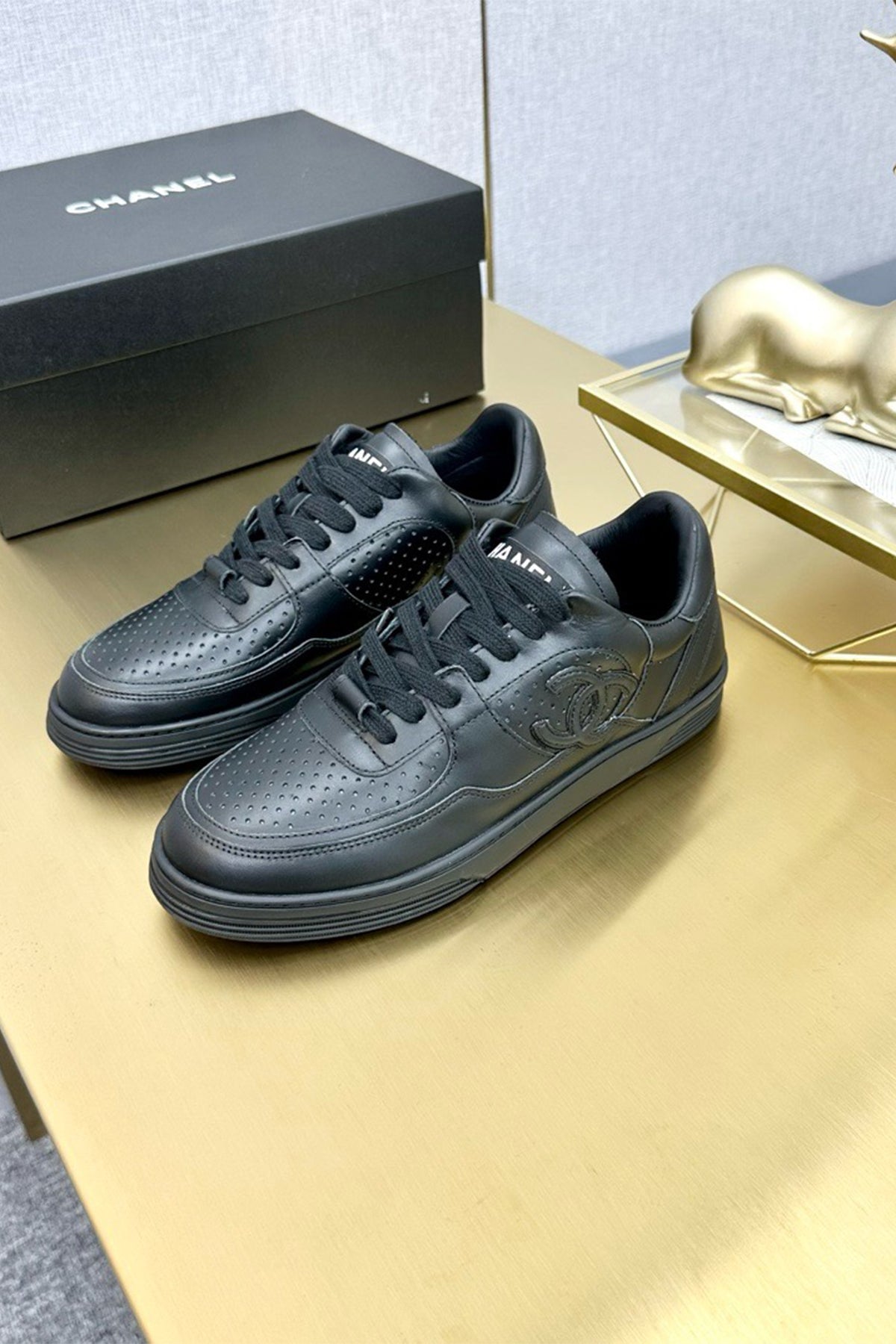 117036 Women Shoes - 24HEARTZ