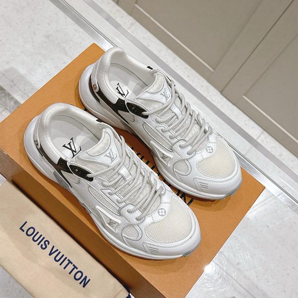 120311 Women Shoes - 24HEARTZ