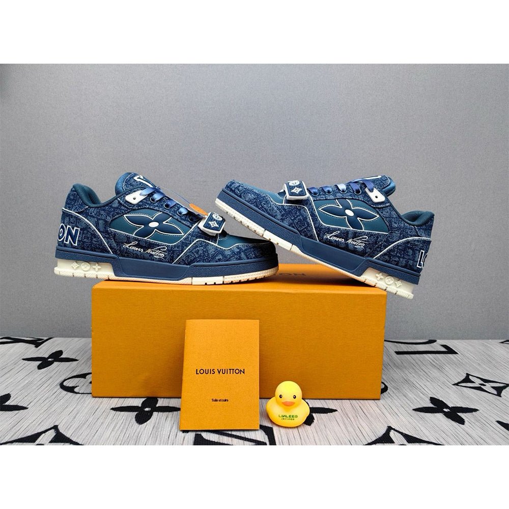 122037 Women Shoes - 24HEARTZ