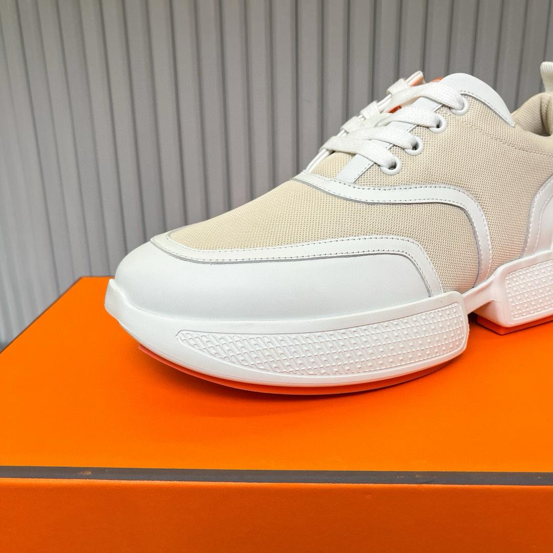 122057 Women Shoes - 24HEARTZ