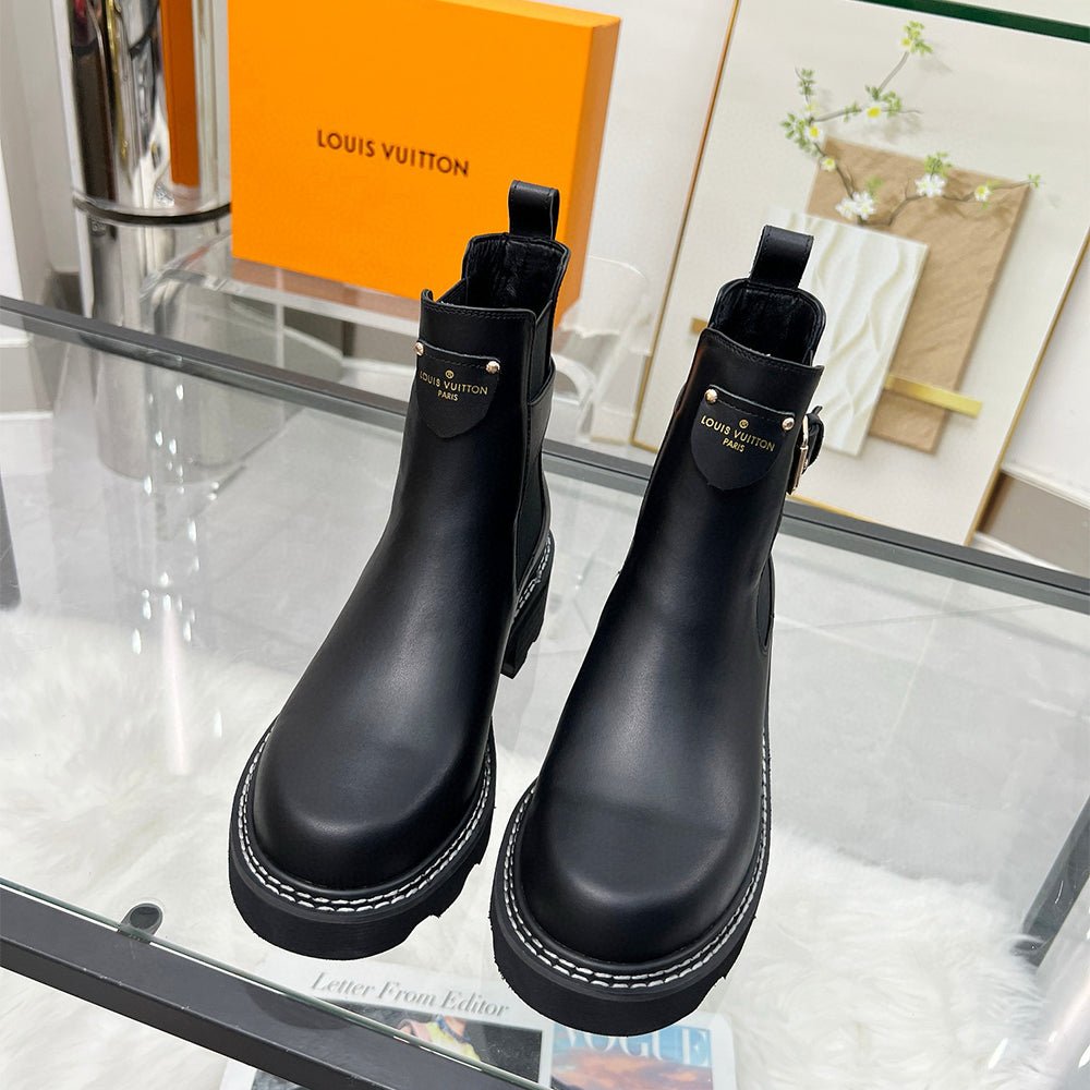 122088 Women Shoes - 24HEARTZ
