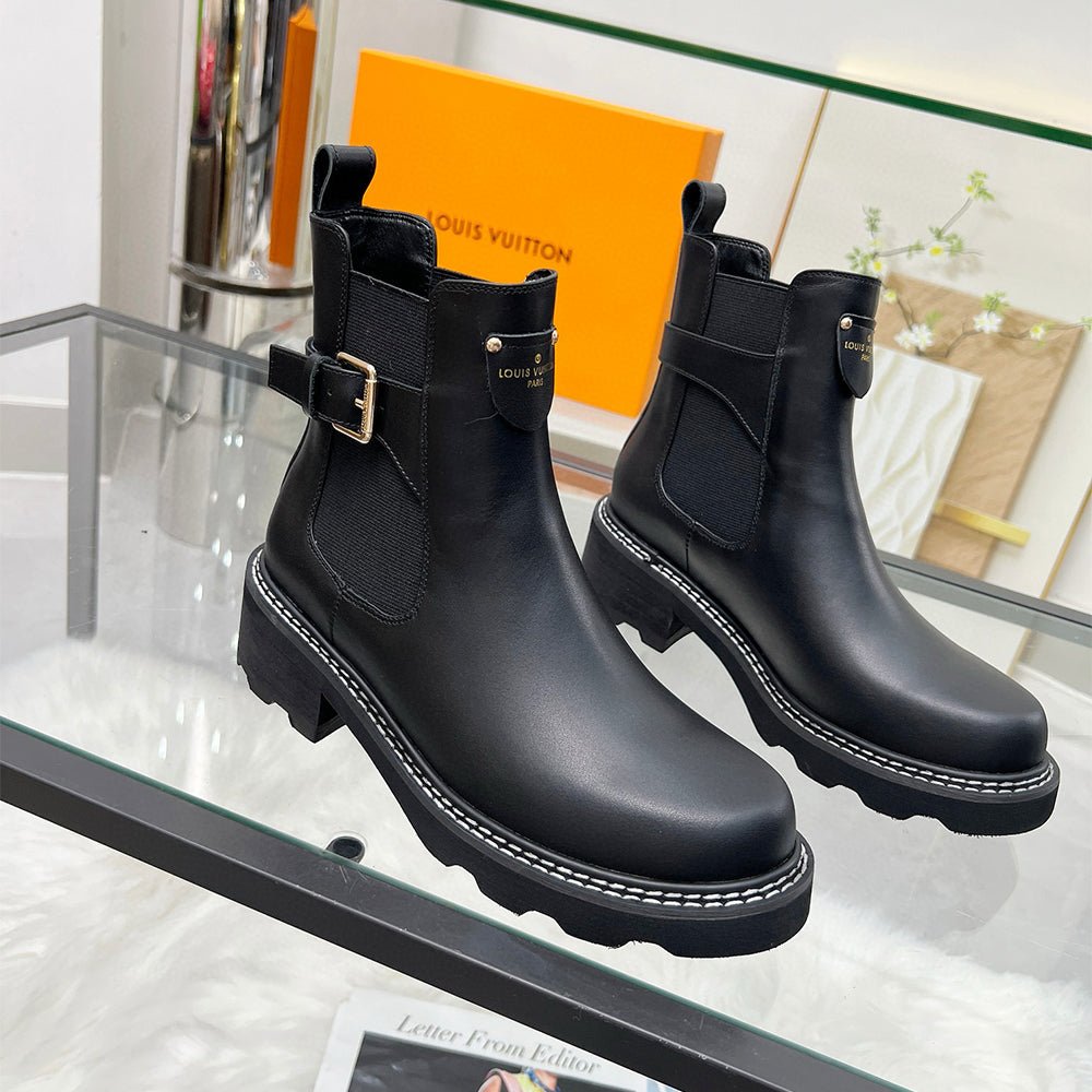 122088 Women Shoes - 24HEARTZ