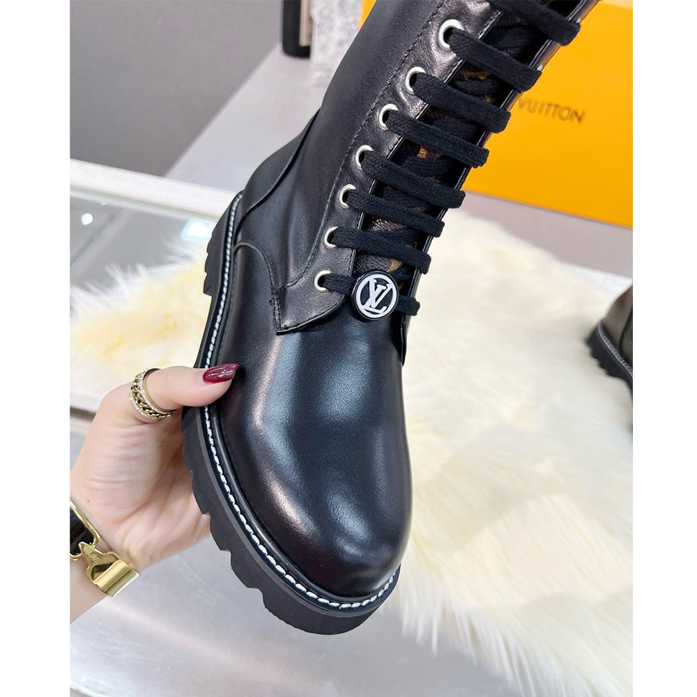 122090 Women Shoes - 24HEARTZ