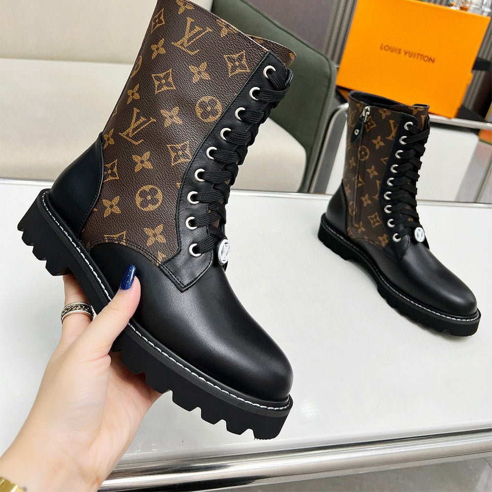 122092 Women Shoes - 24HEARTZ
