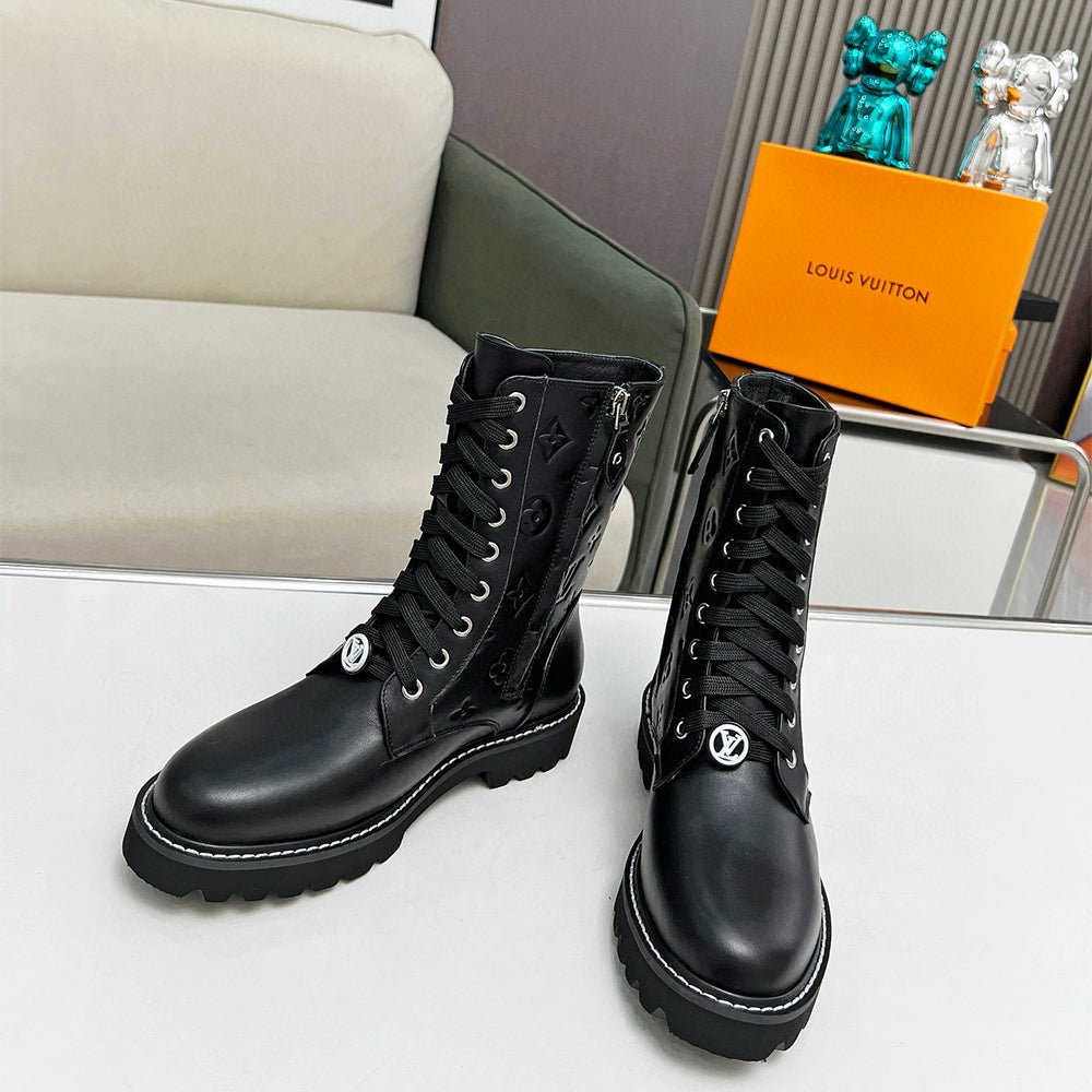 122093 Women Shoes - 24HEARTZ