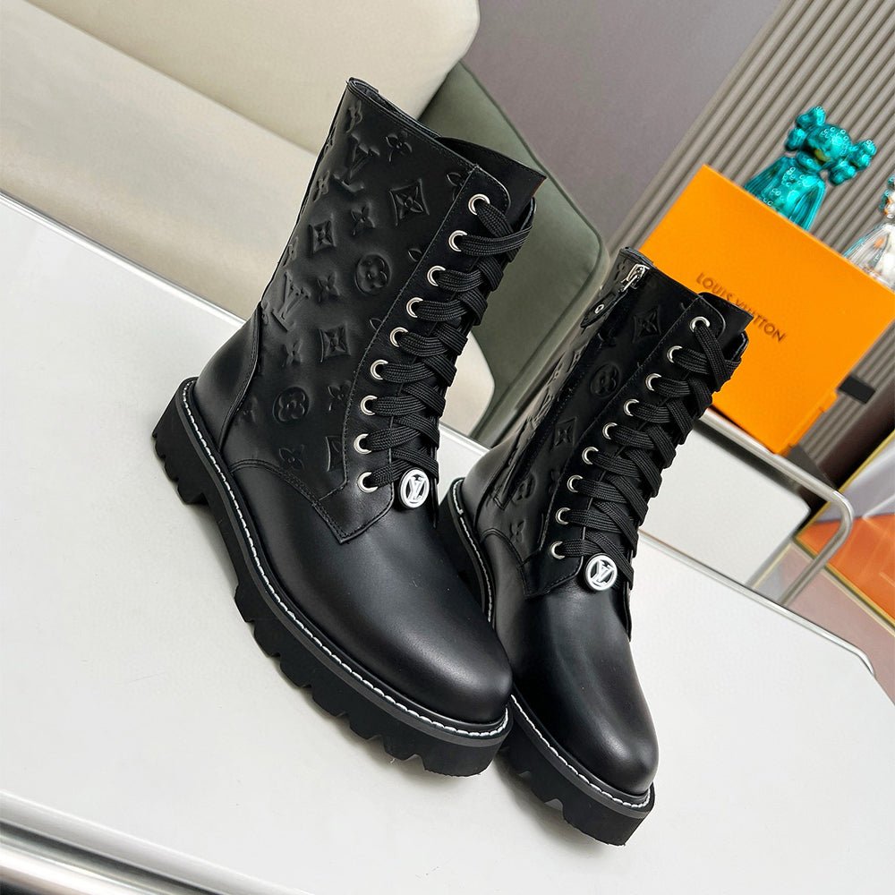 122093 Women Shoes - 24HEARTZ