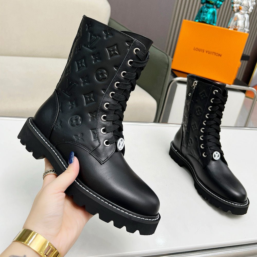 122093 Women Shoes - 24HEARTZ
