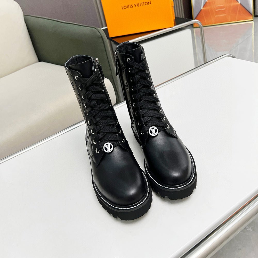 122093 Women Shoes - 24HEARTZ