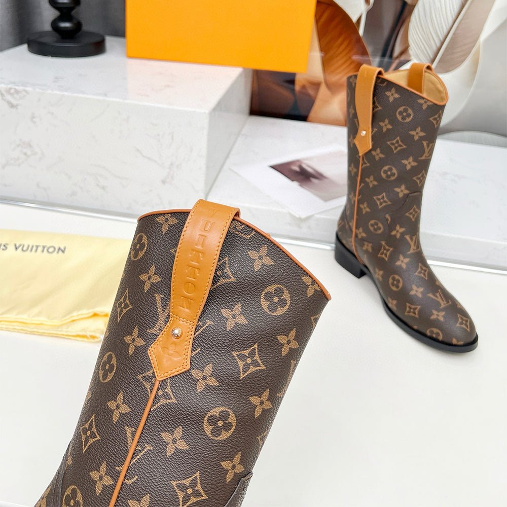122096 Women Shoes - 24HEARTZ