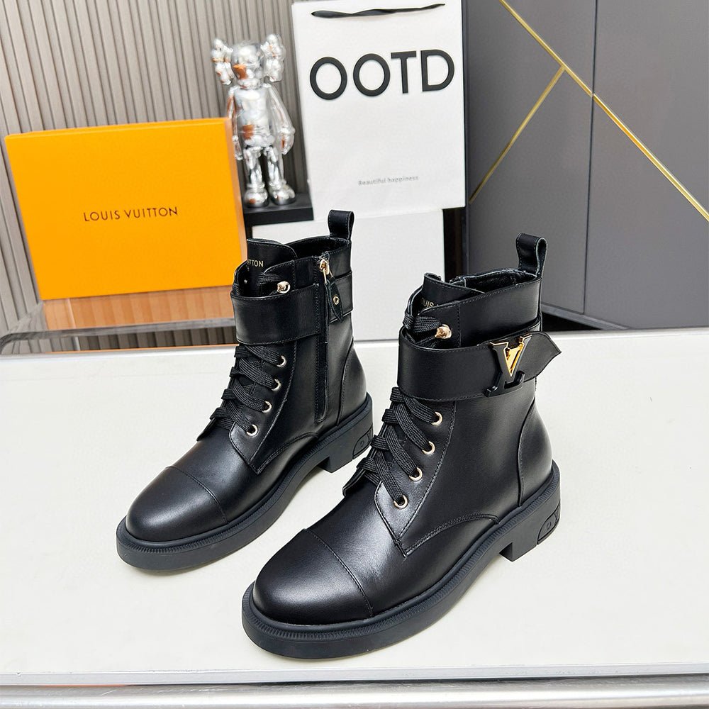 122098 Women Shoes - 24HEARTZ