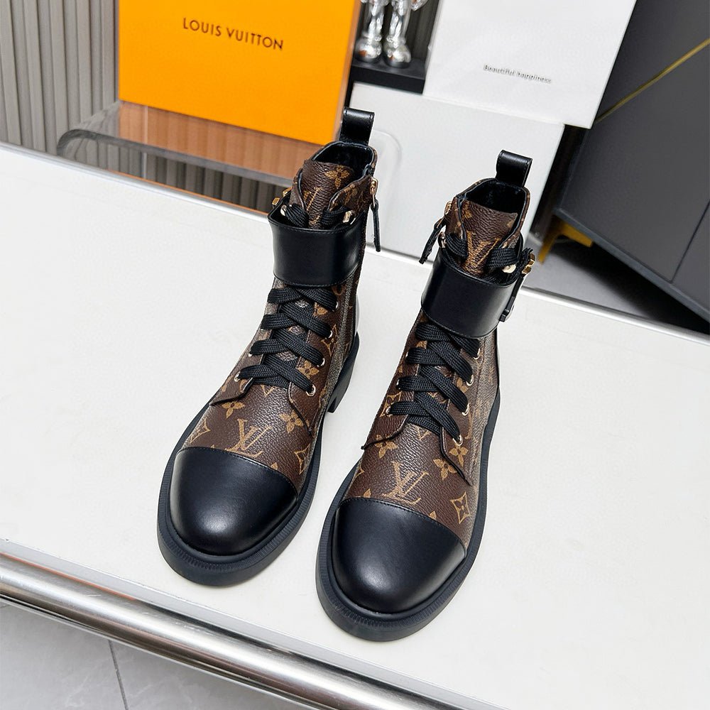 122099 Women Shoes - 24HEARTZ