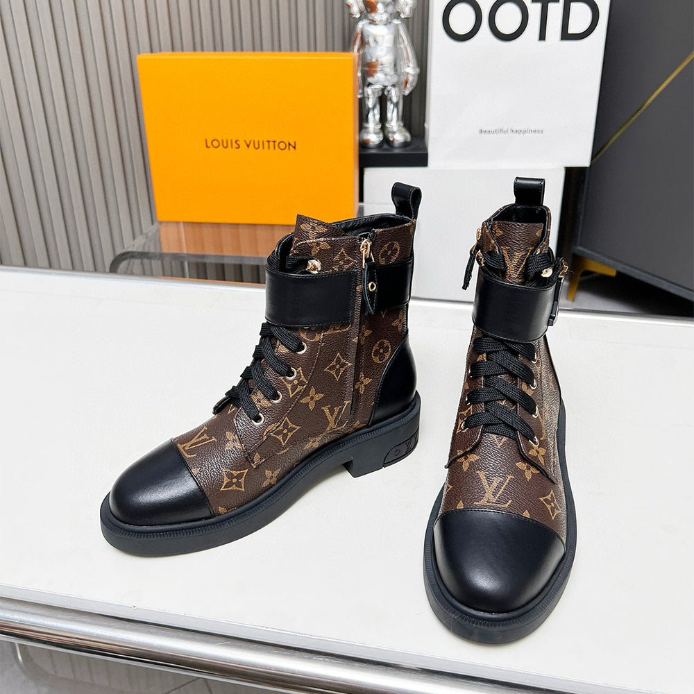122099 Women Shoes - 24HEARTZ