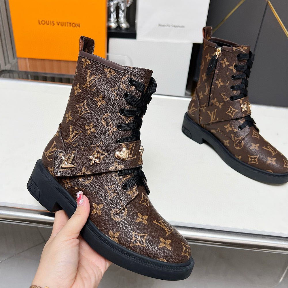 122100 Women Shoes - 24HEARTZ