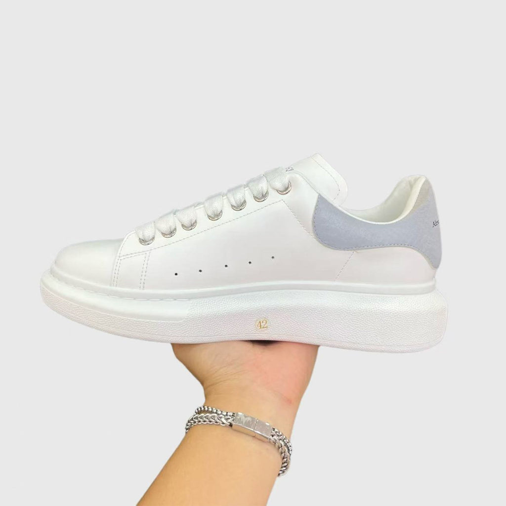 122298 Women Shoes - 24HEARTZ
