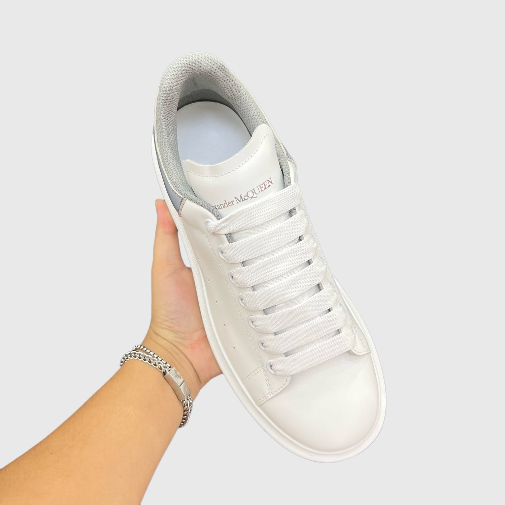 122299 Women Shoes - 24HEARTZ