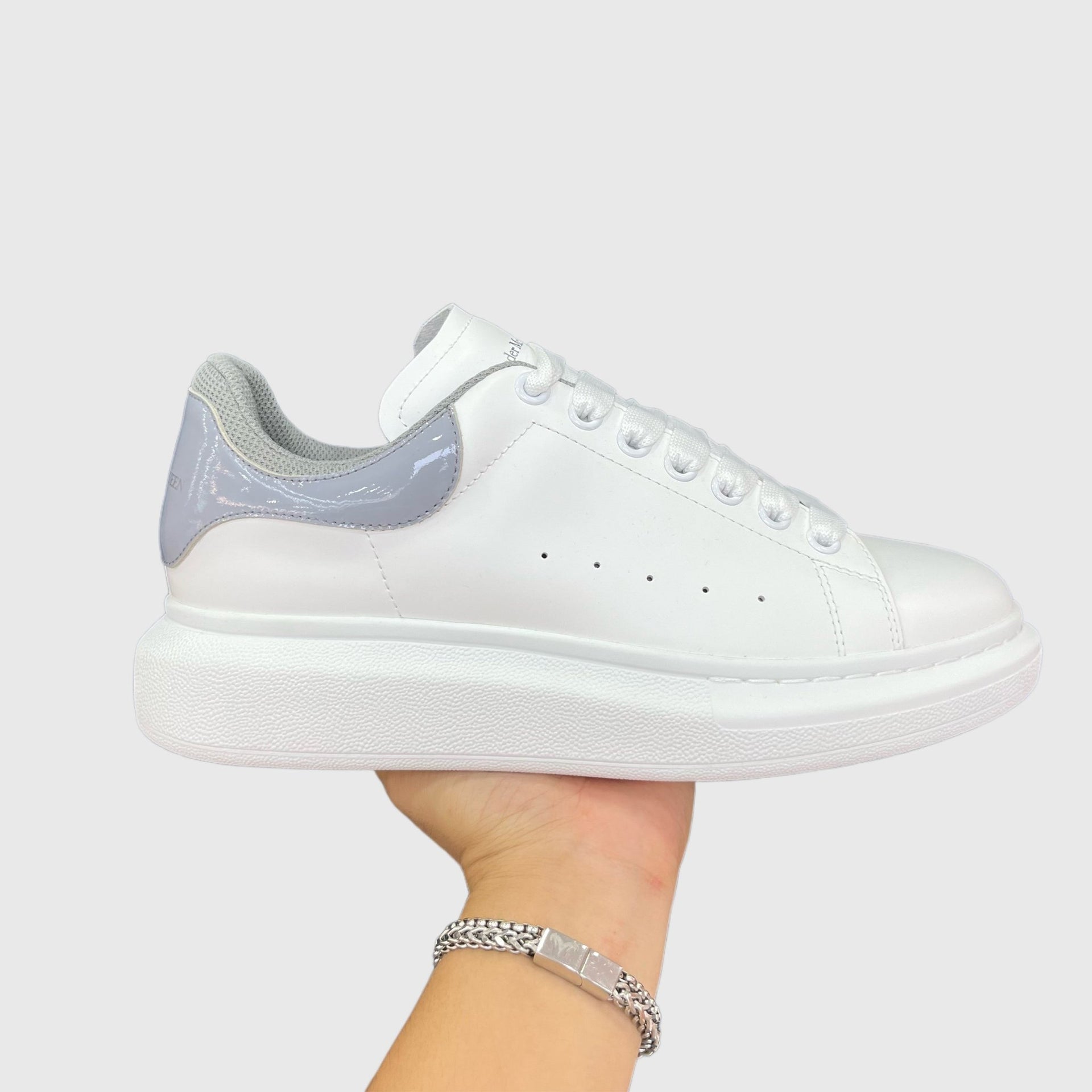 122299 Women Shoes - 24HEARTZ