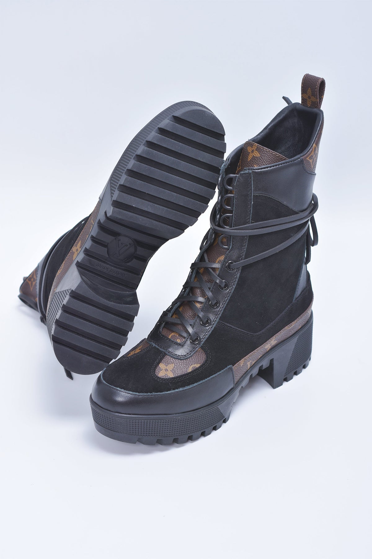 86434 Women Shoes - 24HEARTZ