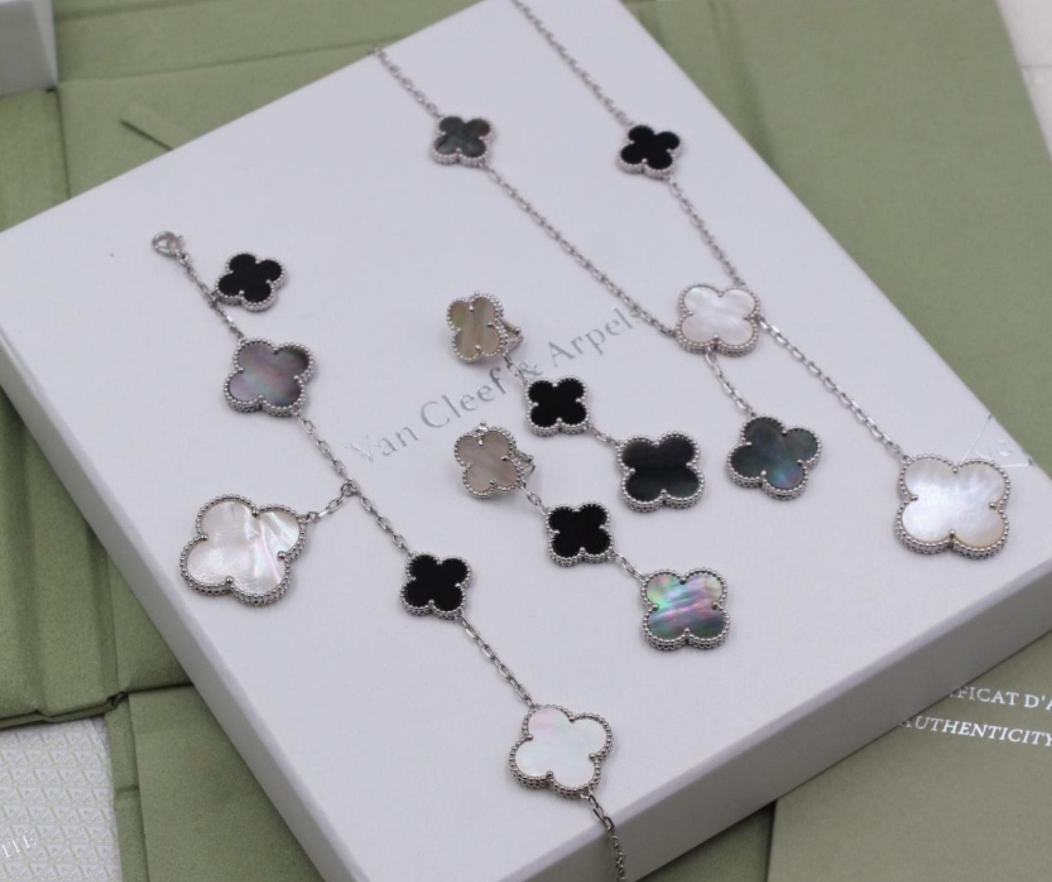 ACCESORY 205 - 24HEARTZ