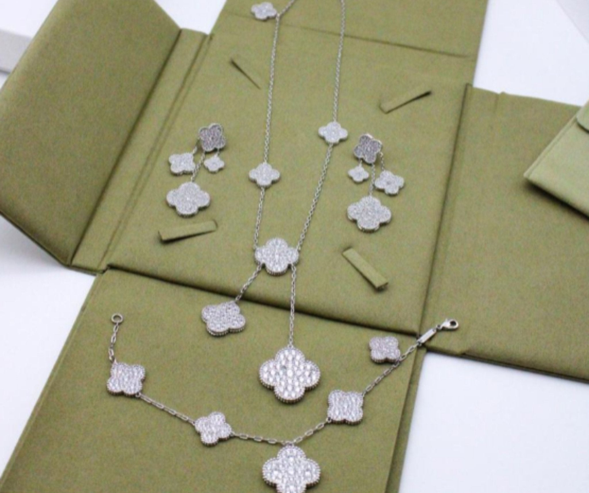 ACCESORY 65 - 24HEARTZ