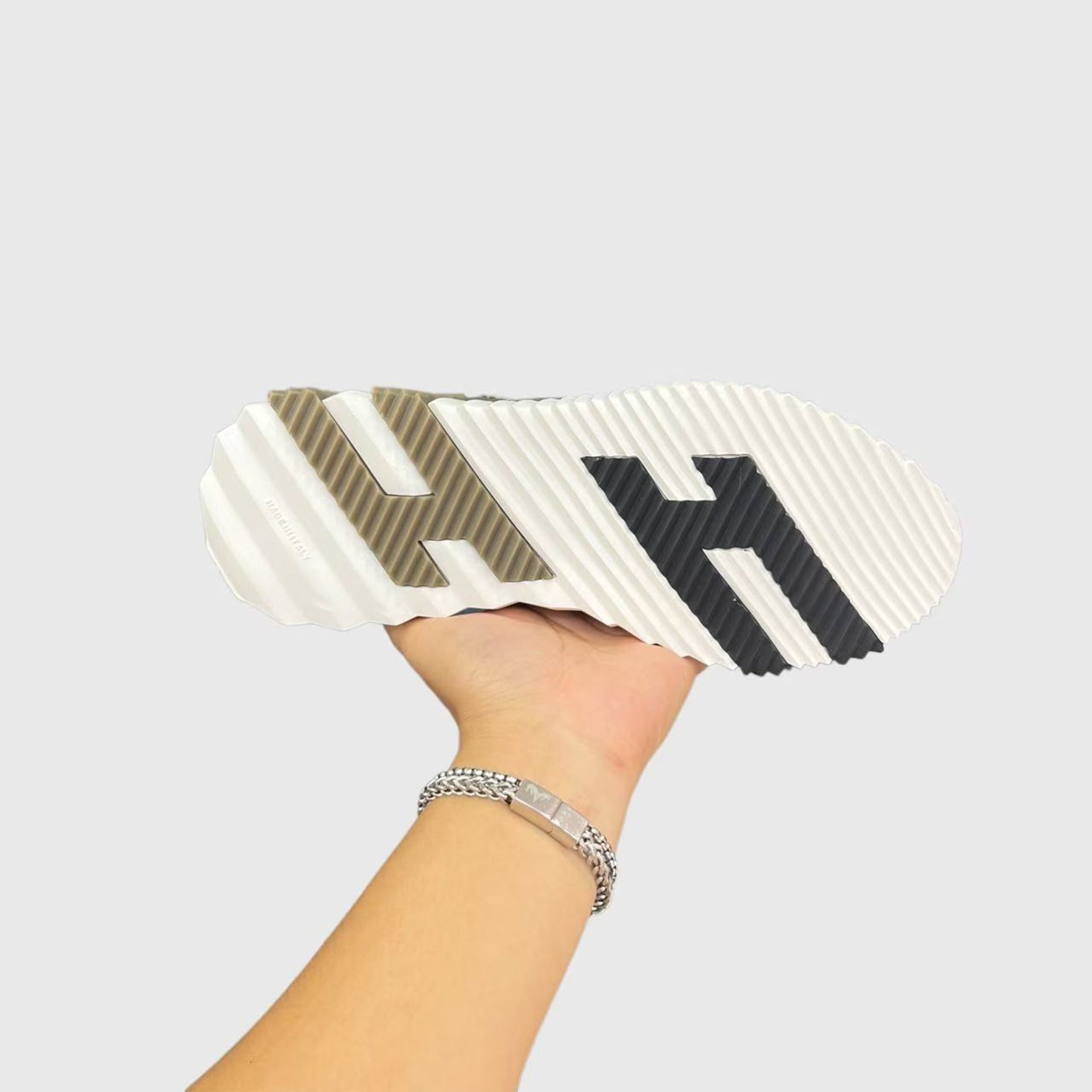 Bouncing Sneaker Women Shoes - 24HEARTZ