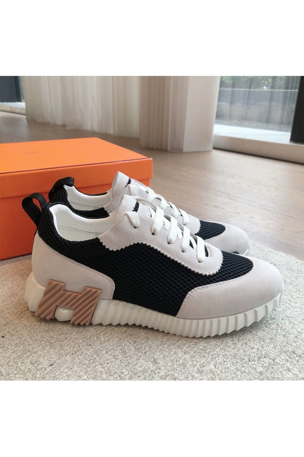 Bouncing Sneaker Women Shoes - 24HEARTZ