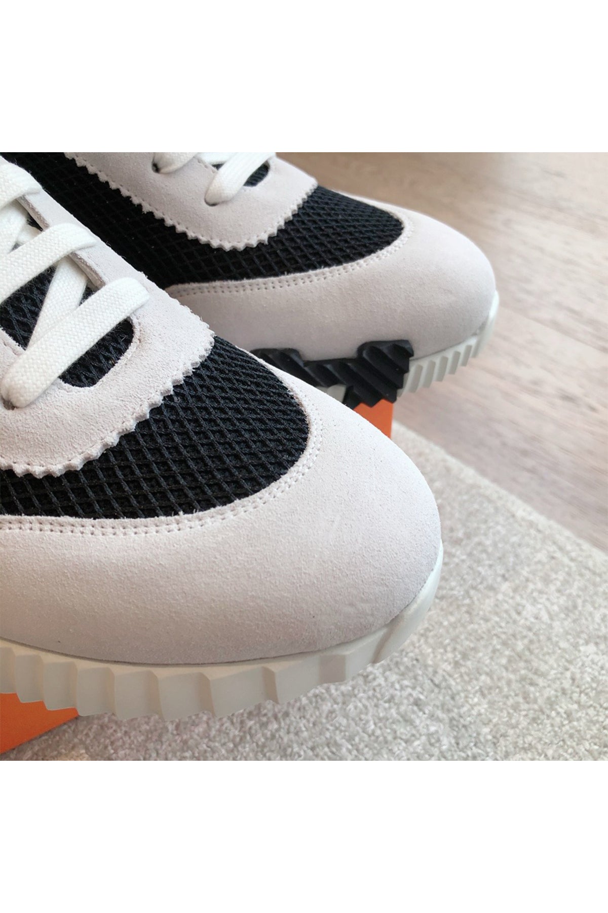 Bouncing Sneaker Women Shoes - 24HEARTZ