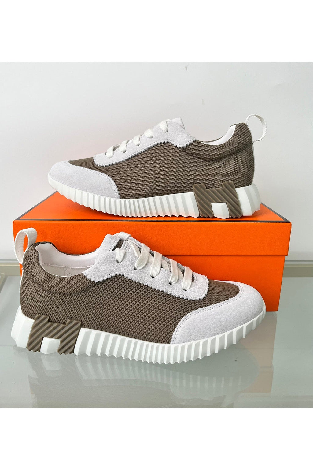 Bouncing Sneaker Women Shoes - 24HEARTZ