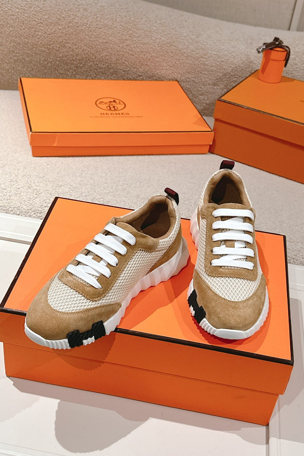 Bouncing Sneaker Women Shoes - 24HEARTZ
