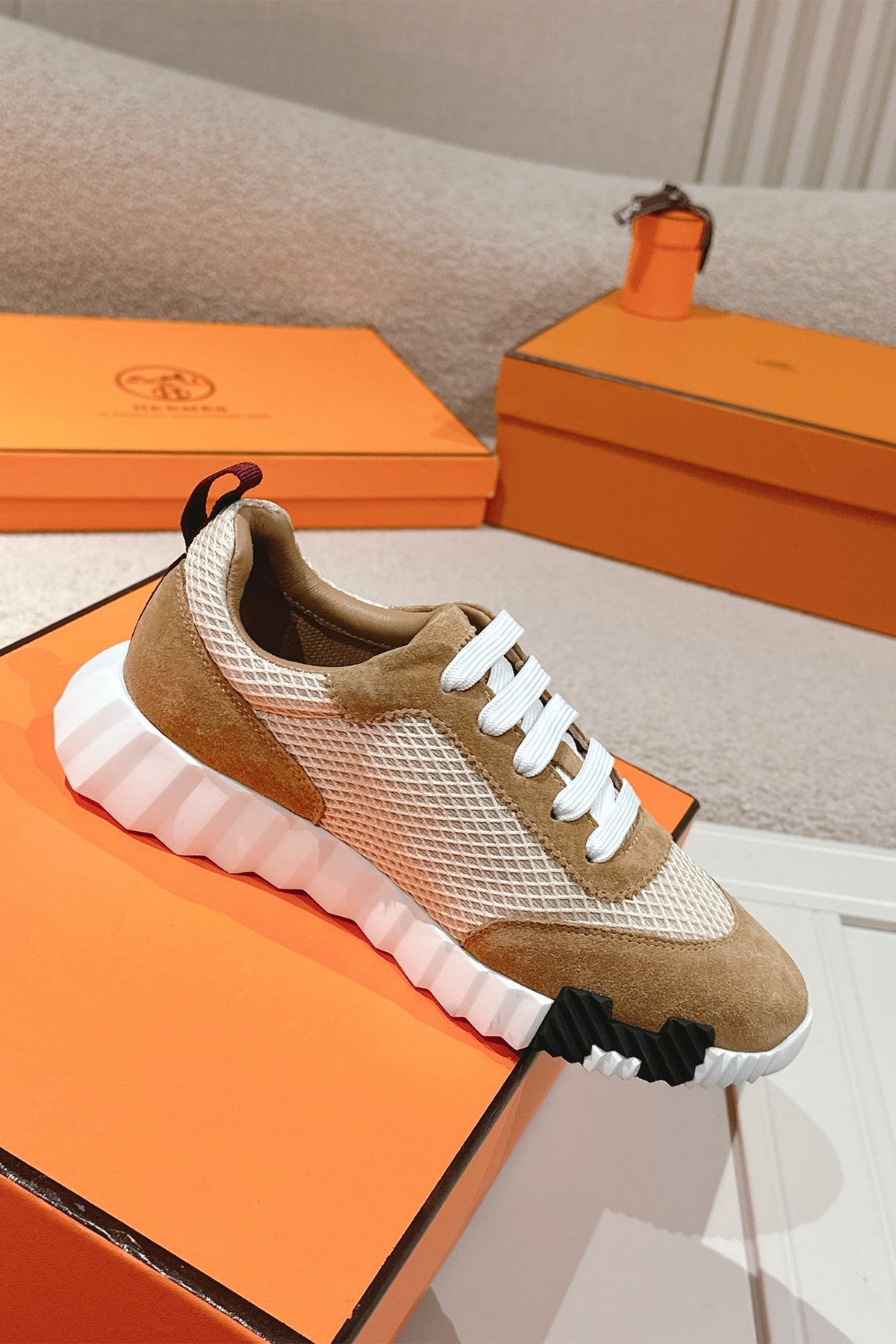 Bouncing Sneaker Women Shoes - 24HEARTZ