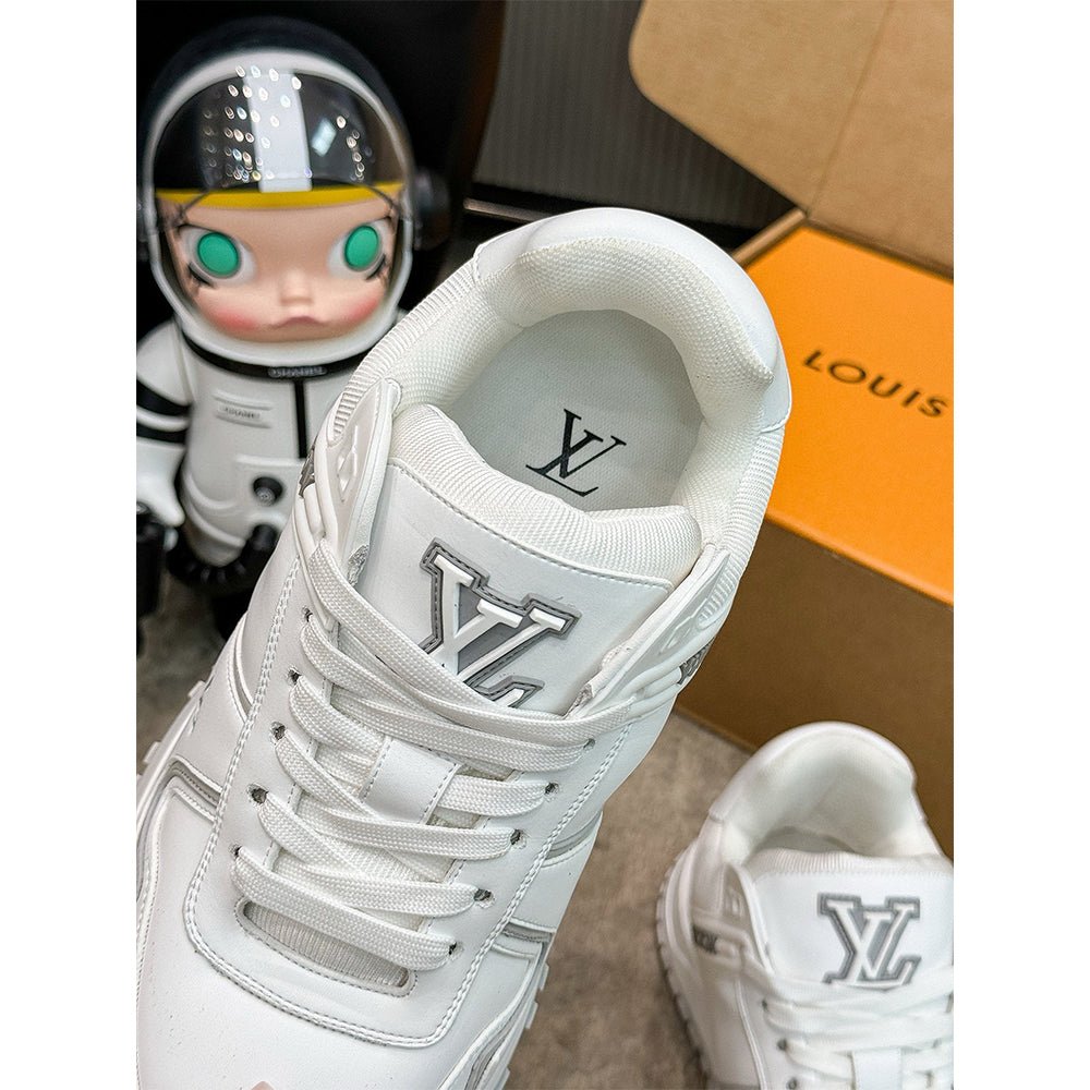 Runaway Sneaker Women Shoes - 24HEARTZ