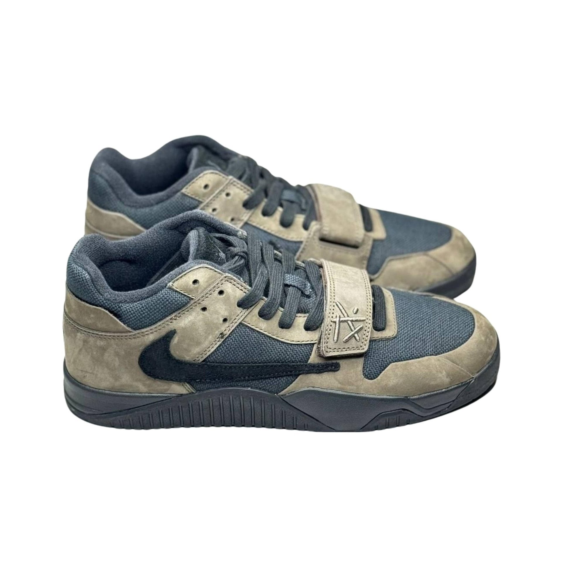 Sneaker 135 - 24HEARTZ