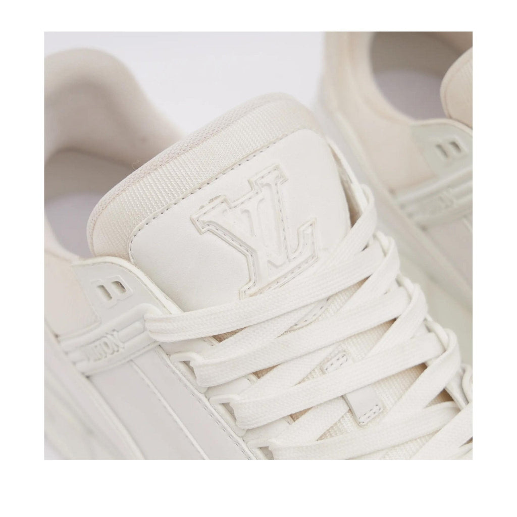 Sneaker L 41 - 24HEARTZ