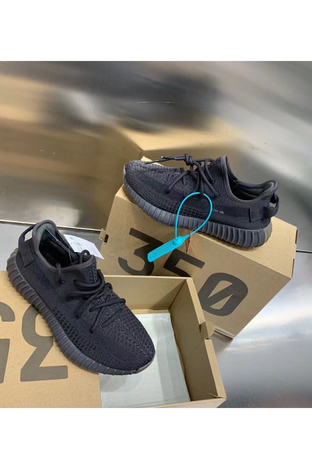 Yeezy 350 Women Shoes - 24HEARTZ