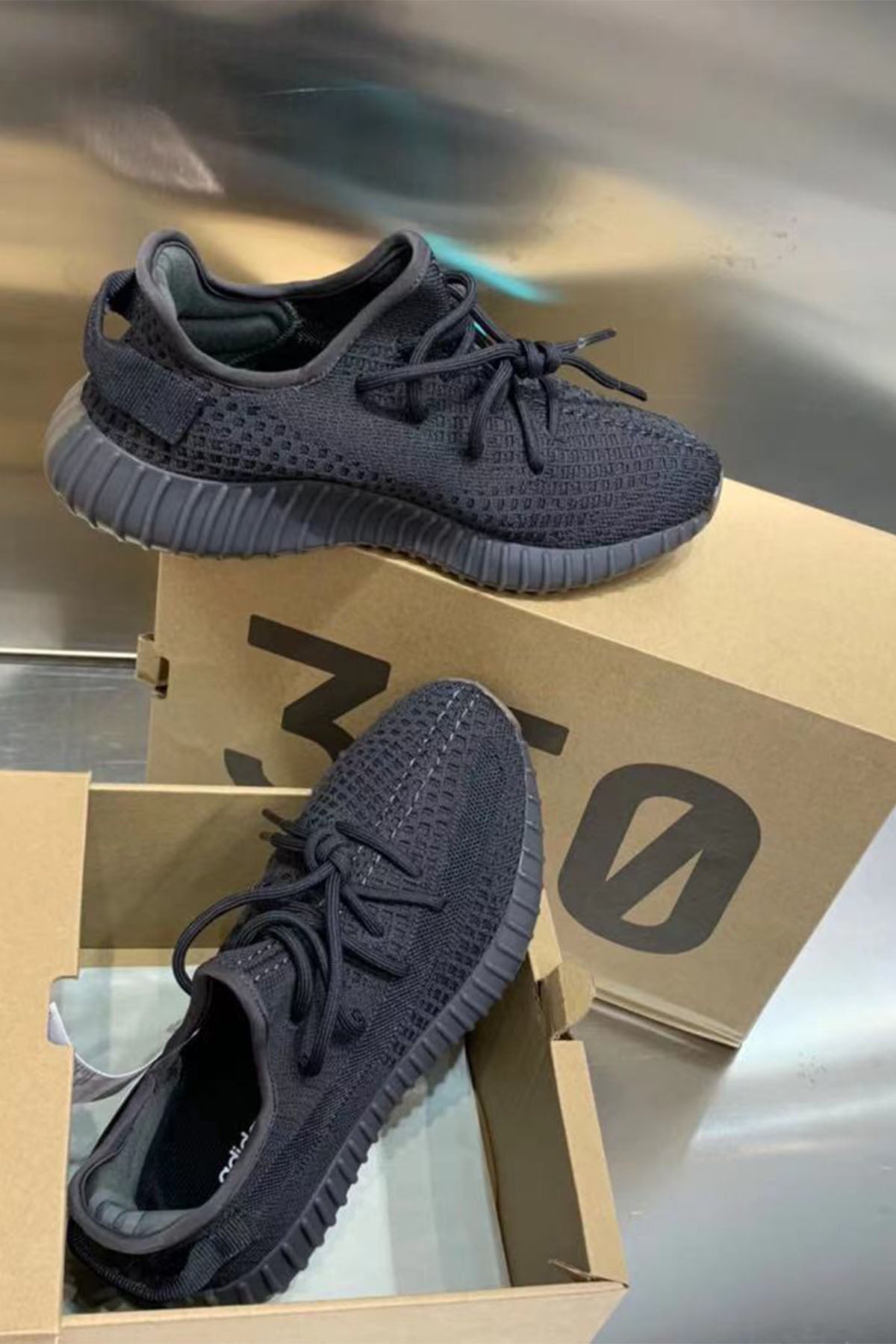 Yeezy 350 Women Shoes - 24HEARTZ